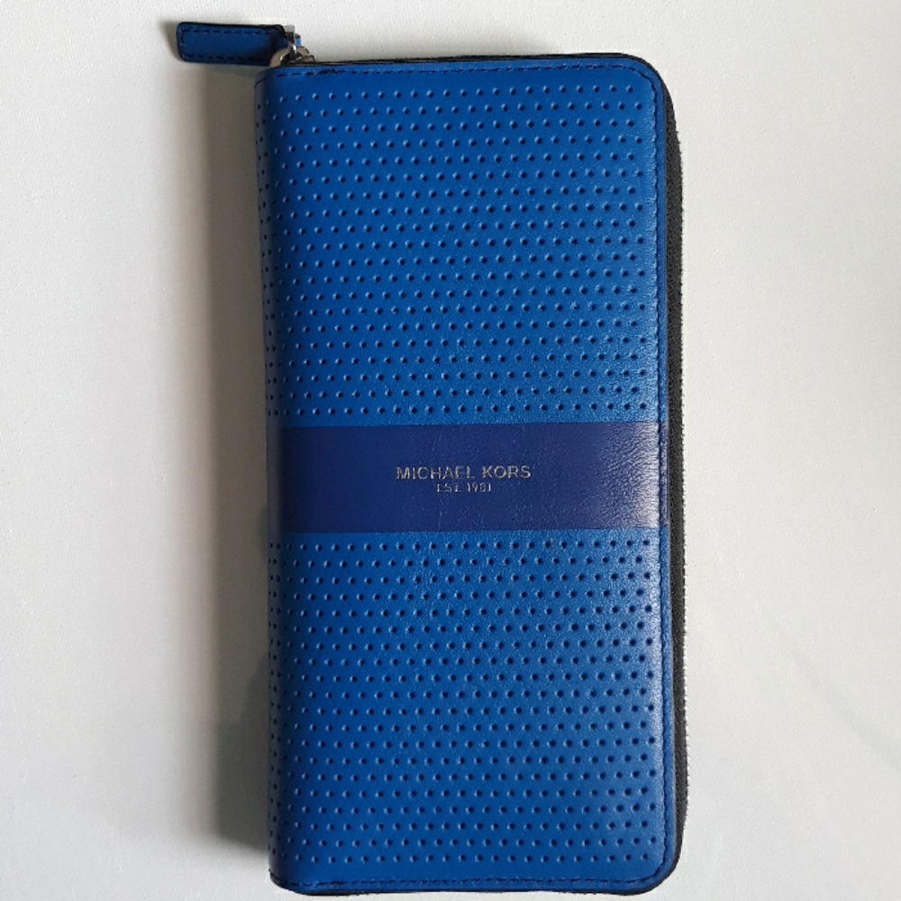 MICHAEL KORS ZIP WALLET BLUE LEATHER